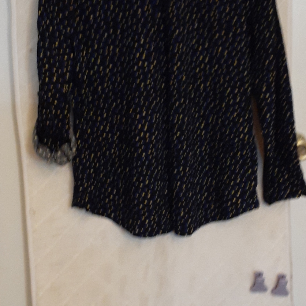 Top - Picture 2 of 2